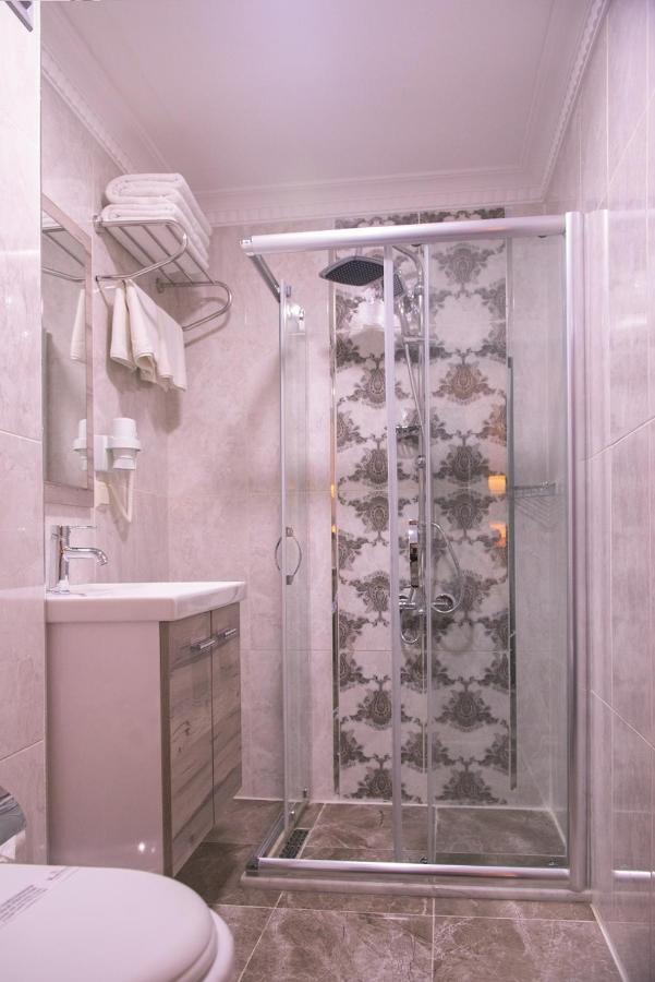 איסטמבול Karamans Sirkeci Suites Hotel מראה חיצוני תמונה
